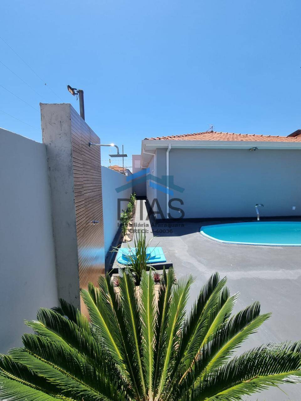 Casa, 4 quartos, 193 m² - Foto 1