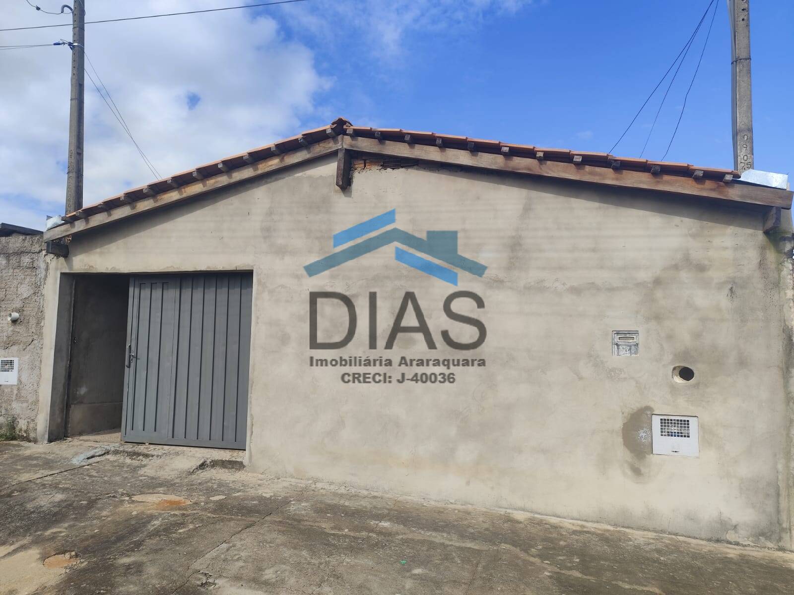 RESIDENCIAL LAURA MOLINA CASA 02 DORMITÓRIOS GARAGEM QUINTAL AMPLO