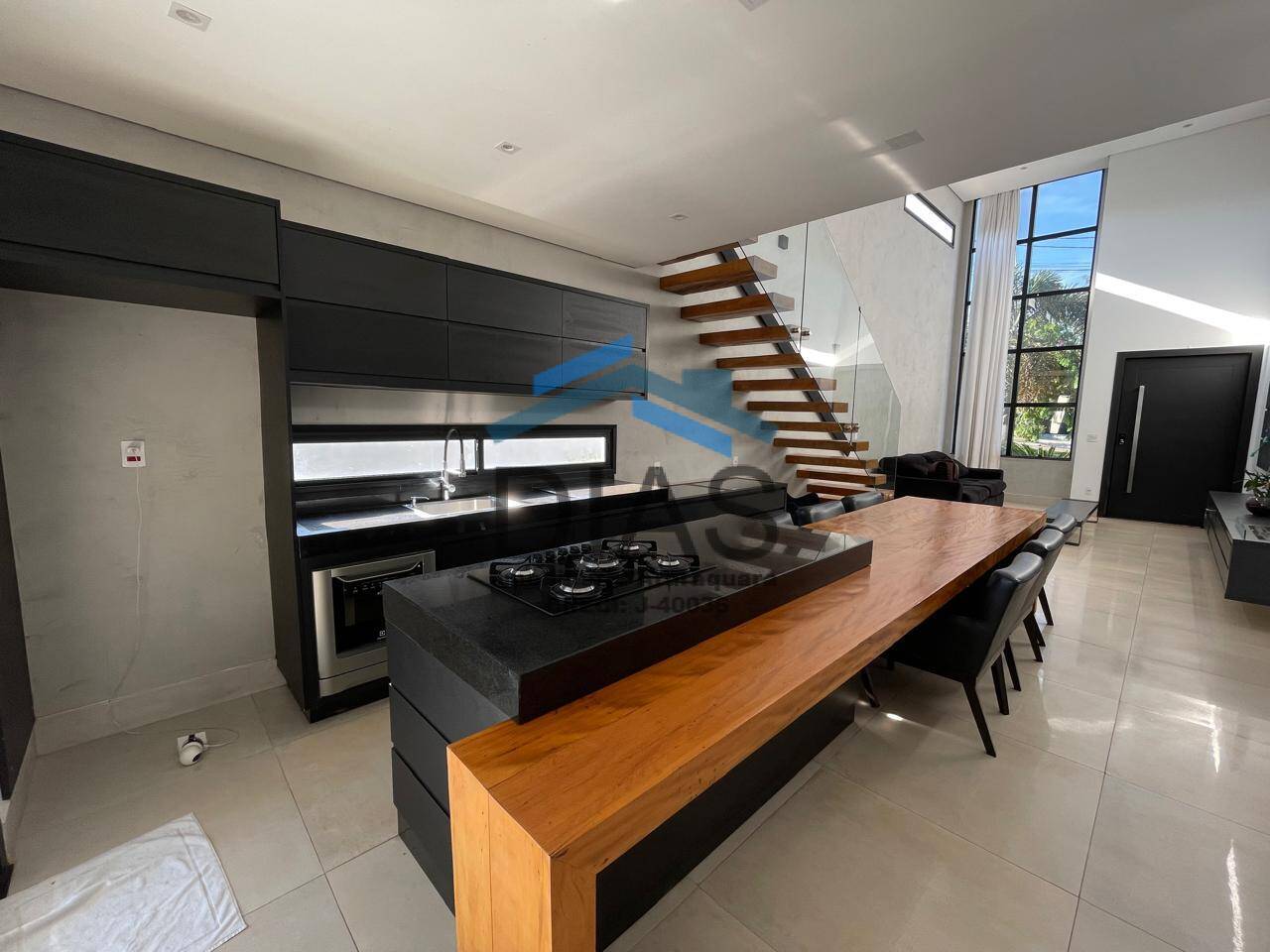 Casa, 3 quartos, 227 m² - Foto 3