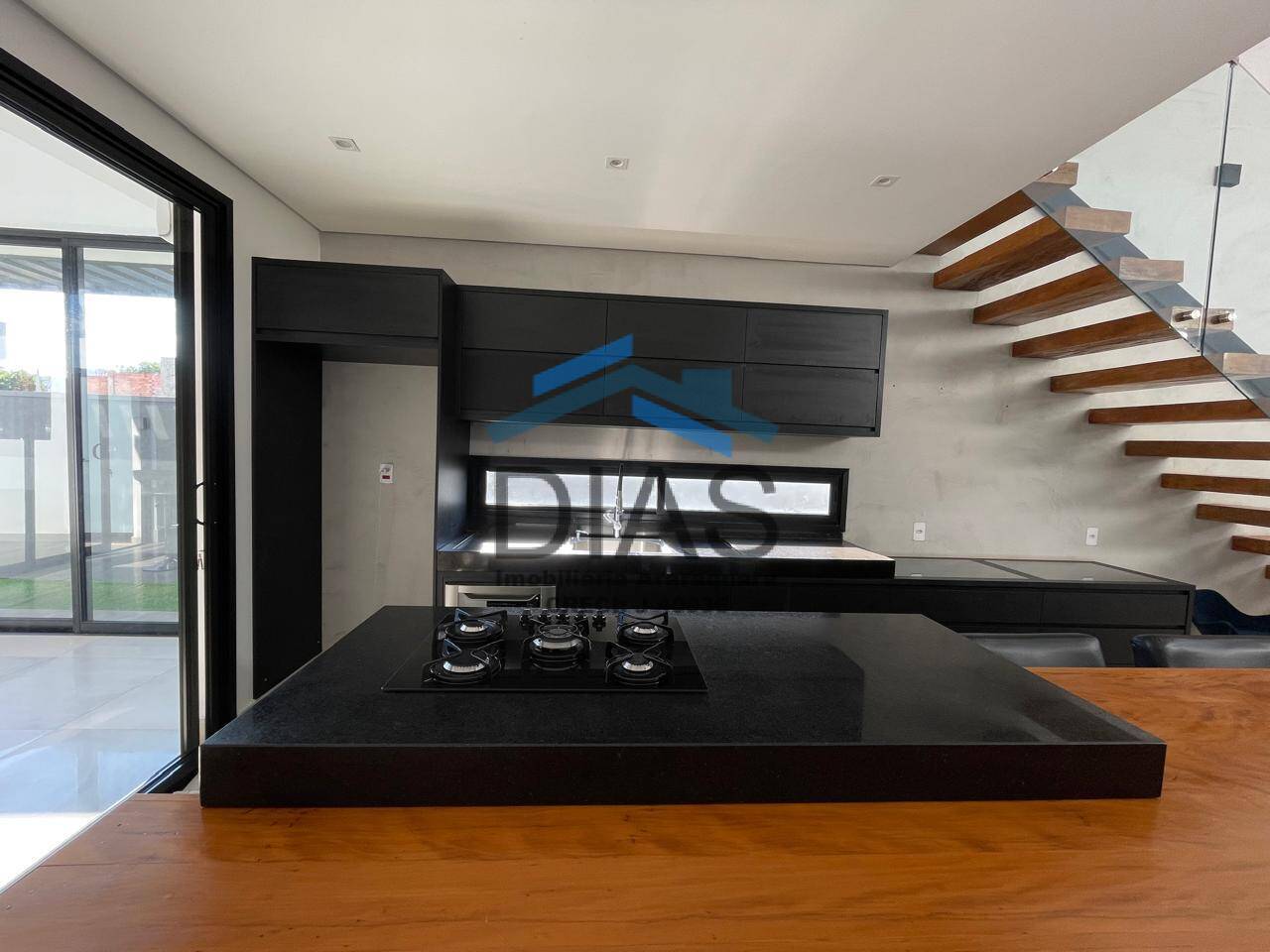 Casa, 3 quartos, 227 m² - Foto 4