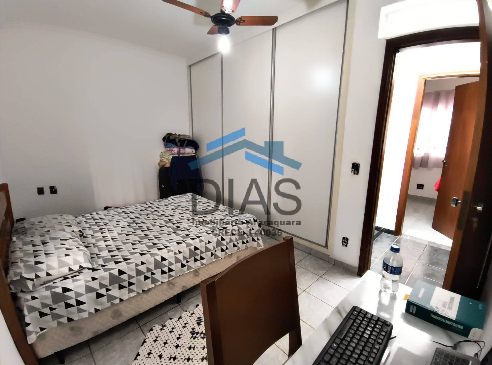 Casa, 4 quartos, 337 m² - Foto 2