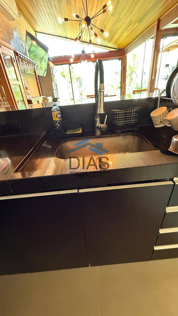 Casa, 3 quartos, 186 m² - Foto 8