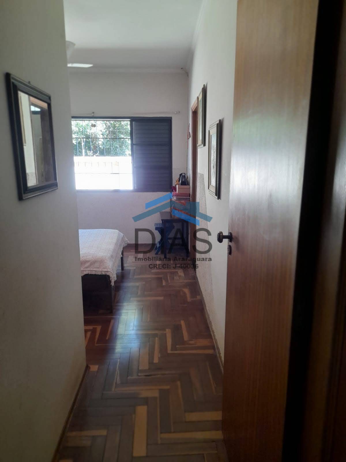 Casa, 4 quartos, 238 m² - Foto 4