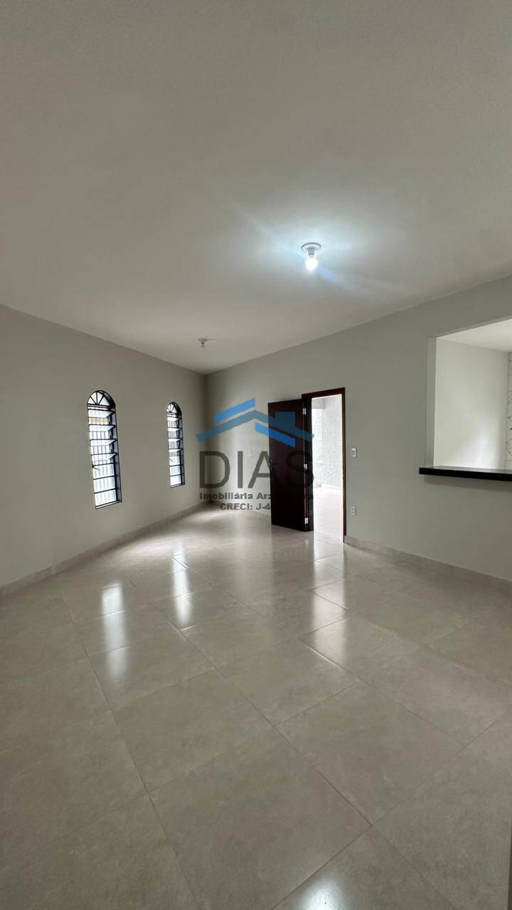 Casa, 3 quartos, 129 m² - Foto 2