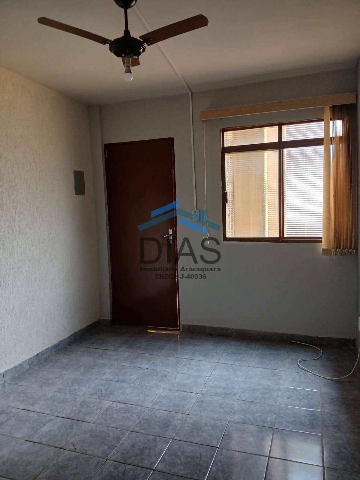 PEDREGAL APTO 02 DORMITÓRIOS ÓTIMA LOCALIZAÇÃO