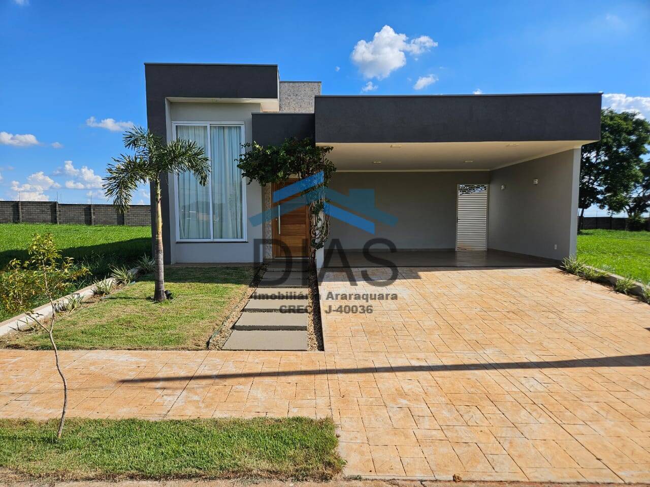 Casa, 3 quartos, 130 m² - Foto 1
